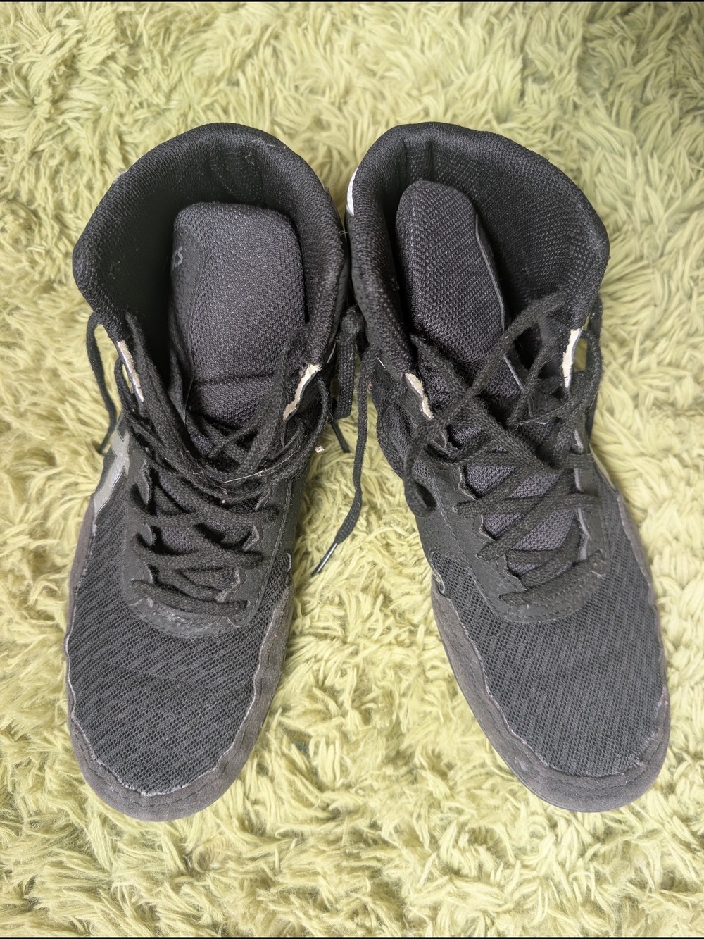 Asics Wrestling Shoes Size 9